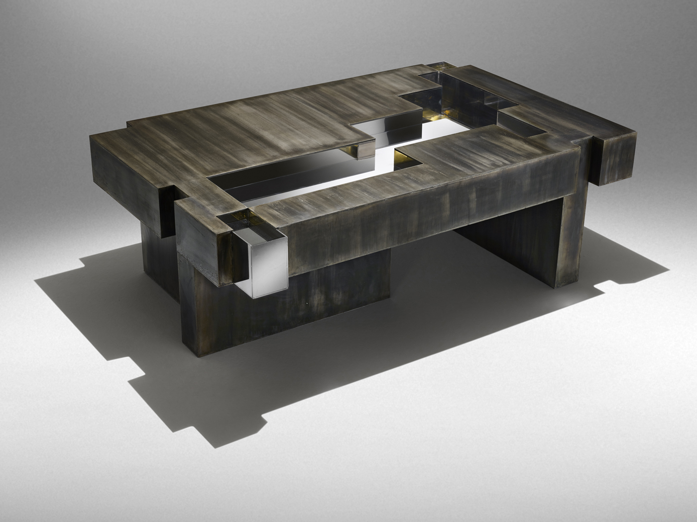 Studio Nucleo_Iron-age-coffee-table_1400px