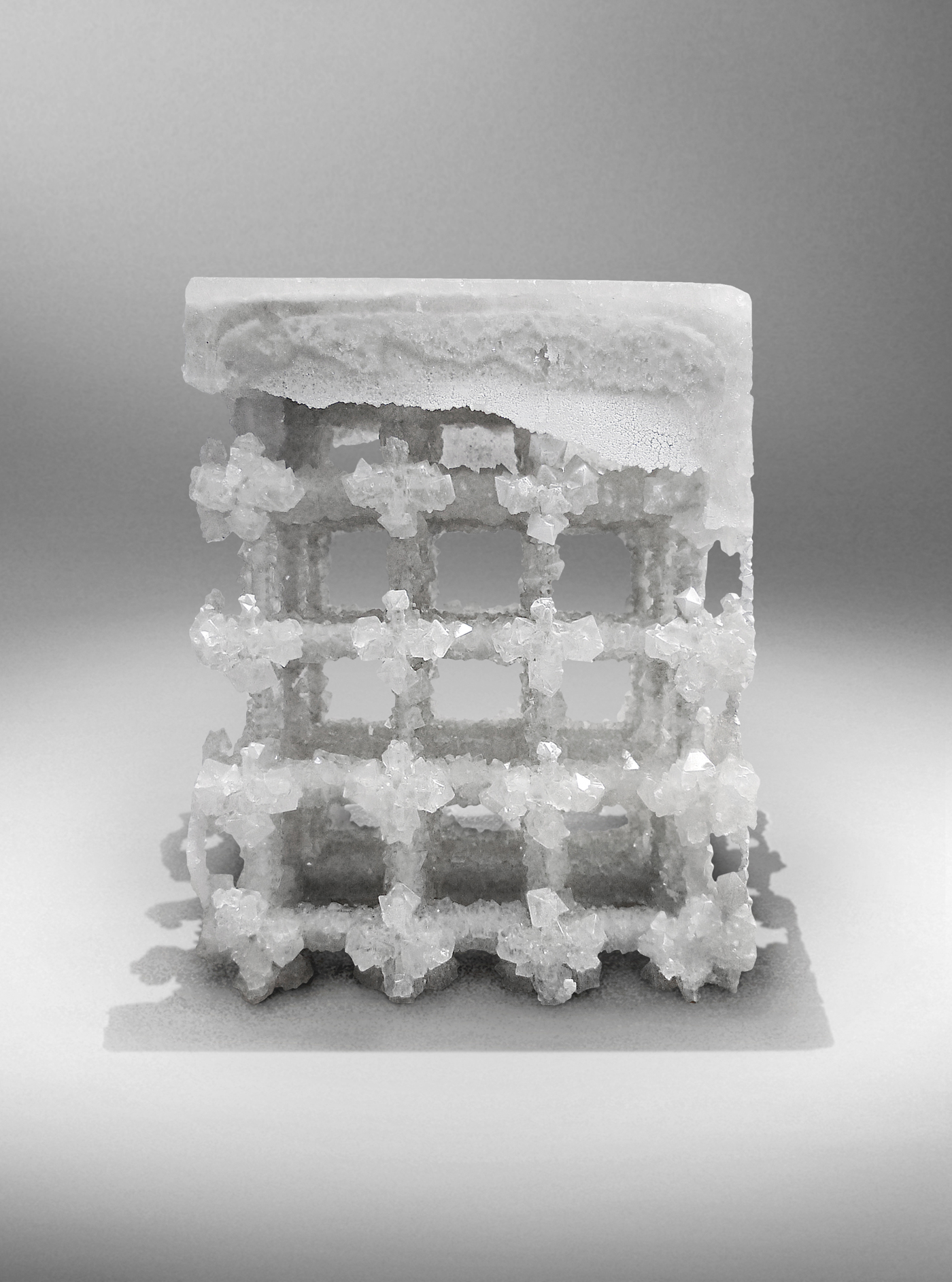 Nucleo_Extroflexed Crystal stool_1400px